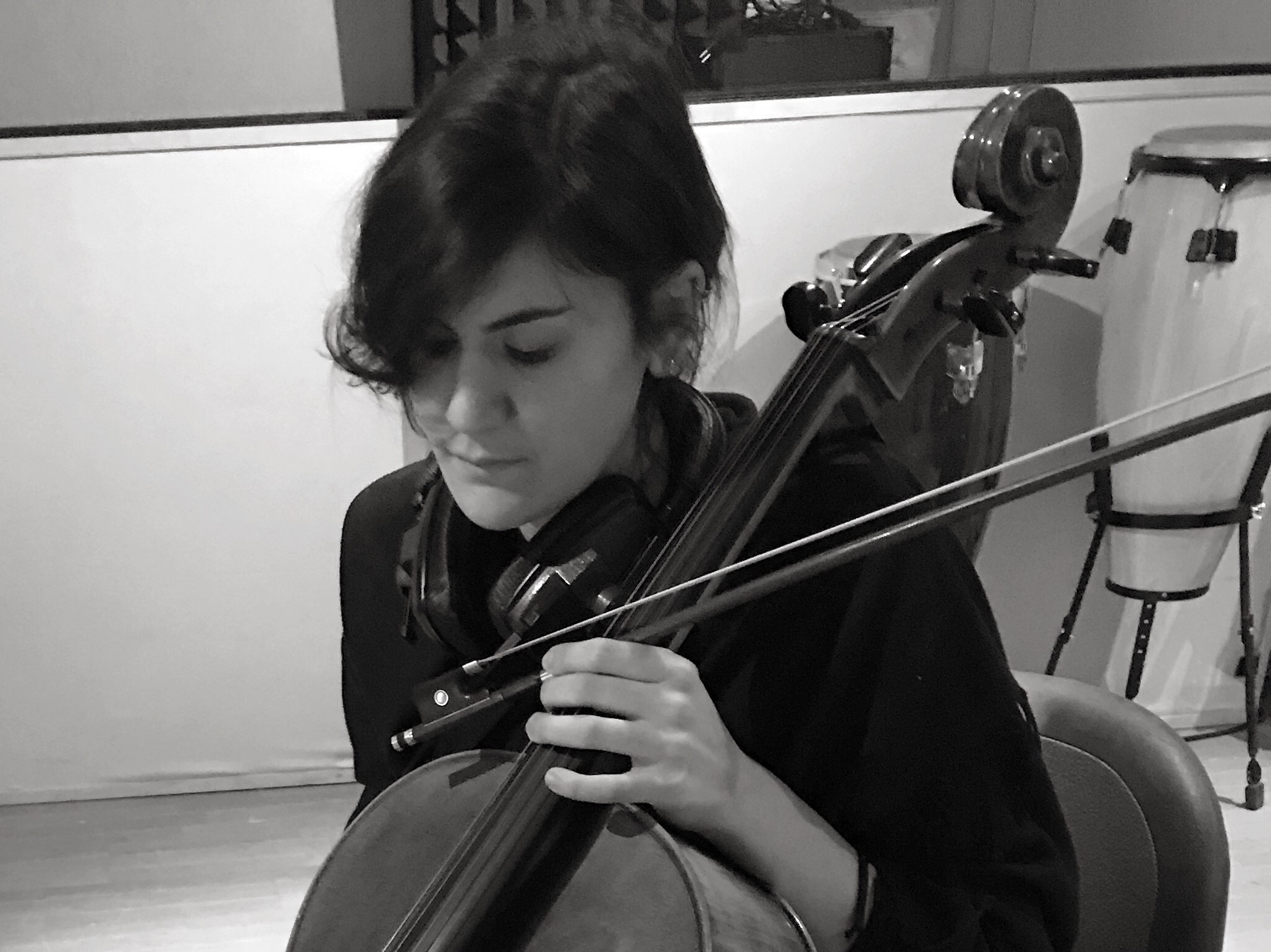 Inspelning av cello hos Studio Västerås för låten "Shart" i filmen "Milan Talkies"